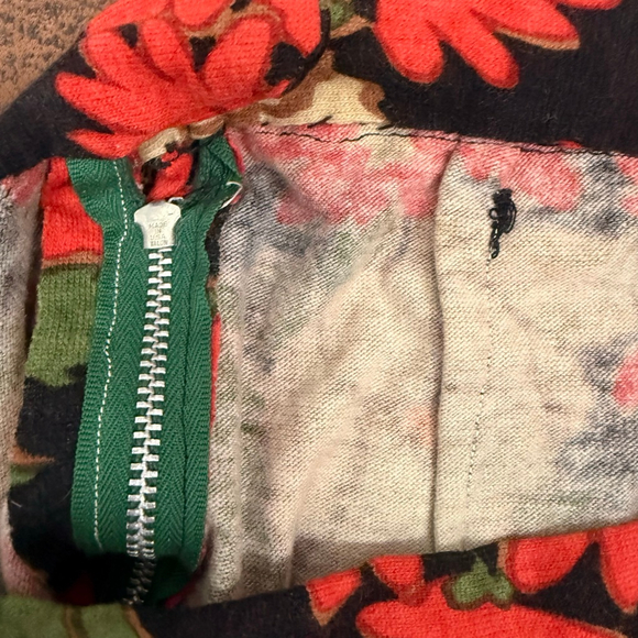 Vintage 70’s Women's handmade Red Black Floral wool knit Maxi Skirt - Picture 6 of 10